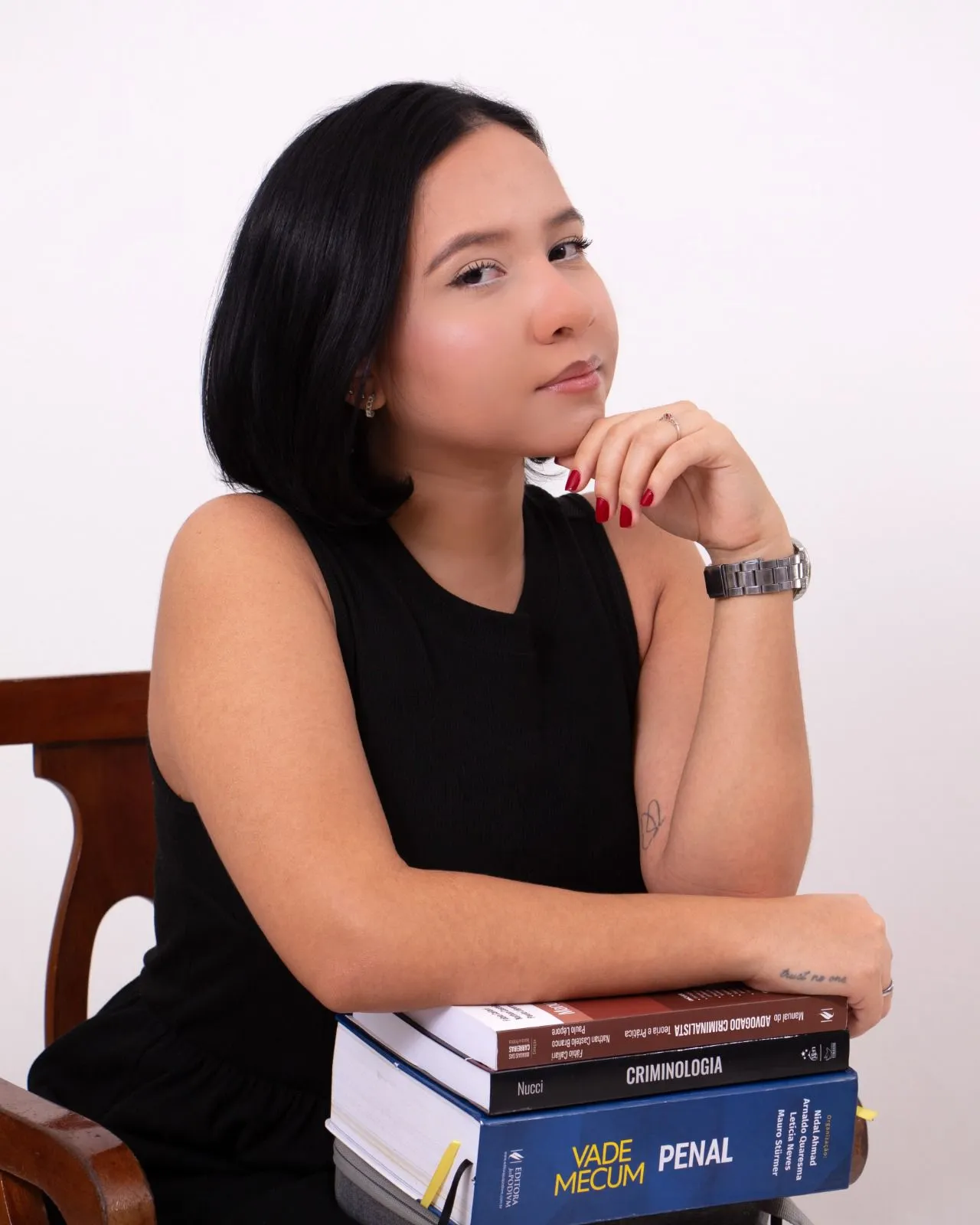 Ketteryn Ribeiro no escritório